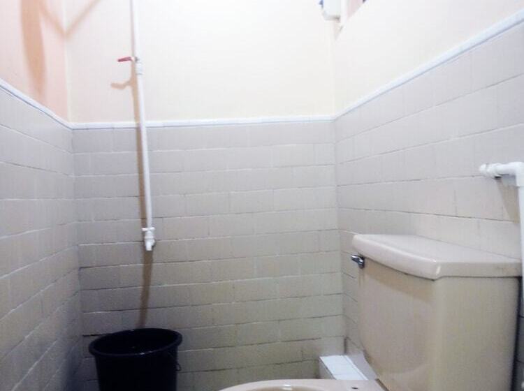 استودیو خانوادگی, Le Monette B&b