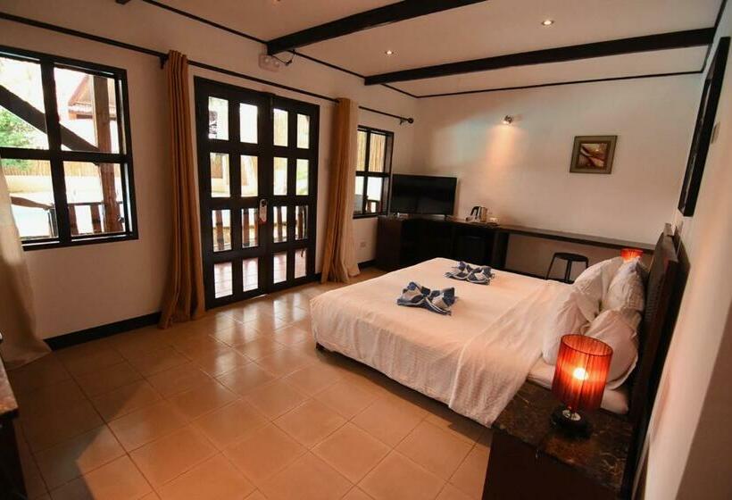 חדר דלוקס, Pyramid Resort