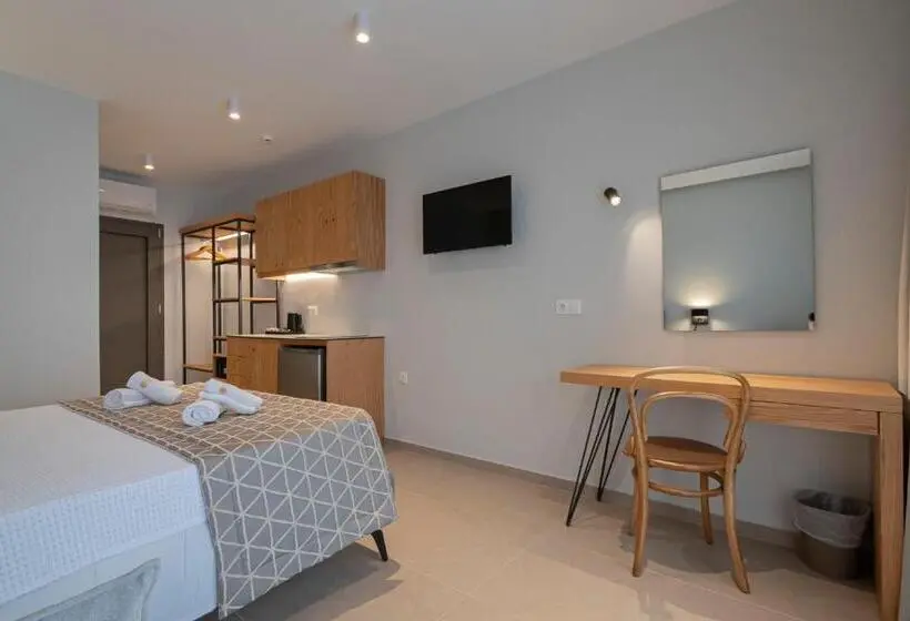 プールの見えるスタンダードトリプルルーム, Elegant Maltepe By Travel Pro Services   Kallithea Halkidiki