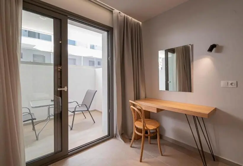 バルコニー付きスタンダードルーム, Elegant Maltepe By Travel Pro Services   Kallithea Halkidiki