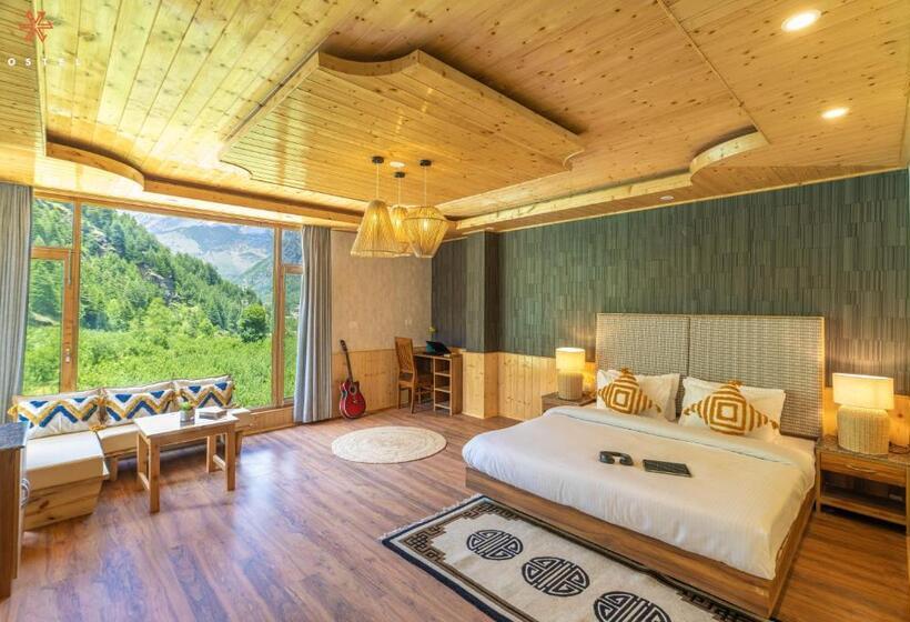 اتاق لوکس, Zostel Old Manali, Goshal Road