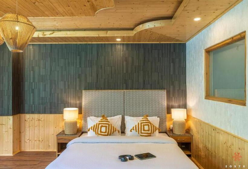 اتاق لوکس, Zostel Old Manali, Goshal Road