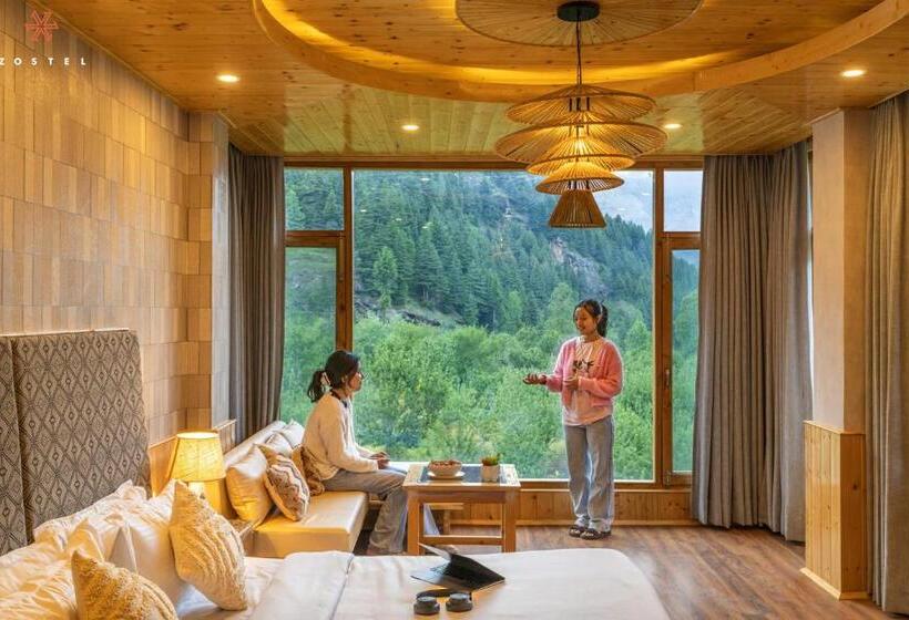 اتاق سوپریور, Zostel Old Manali, Goshal Road