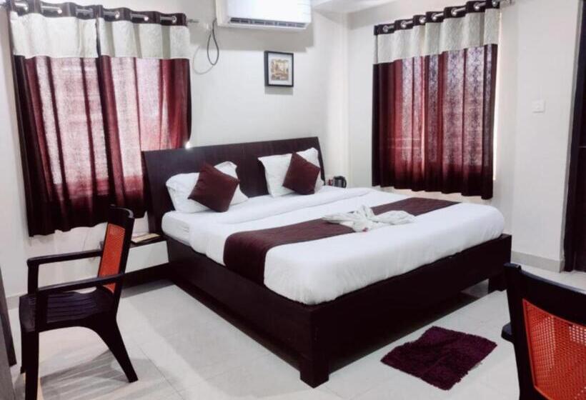 Номер Deluxe Кровать Кинг, Shivangi Puri