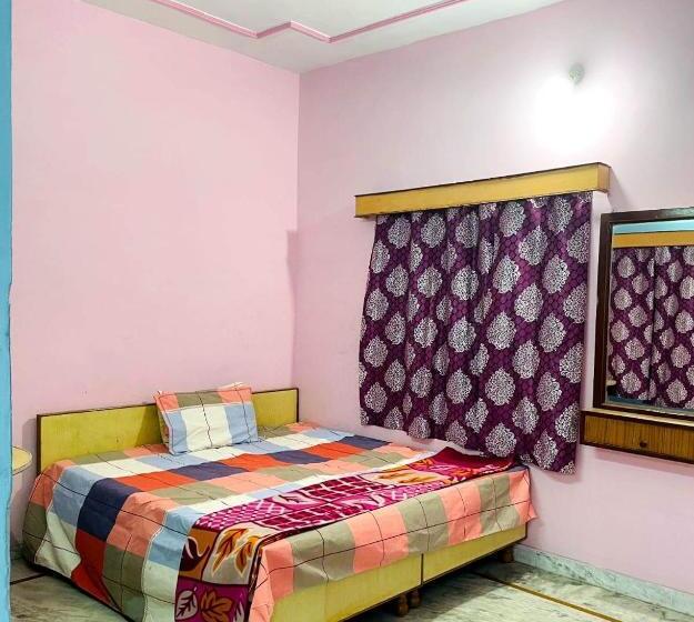 Quarto Deluxe, Marudhar Pushkar