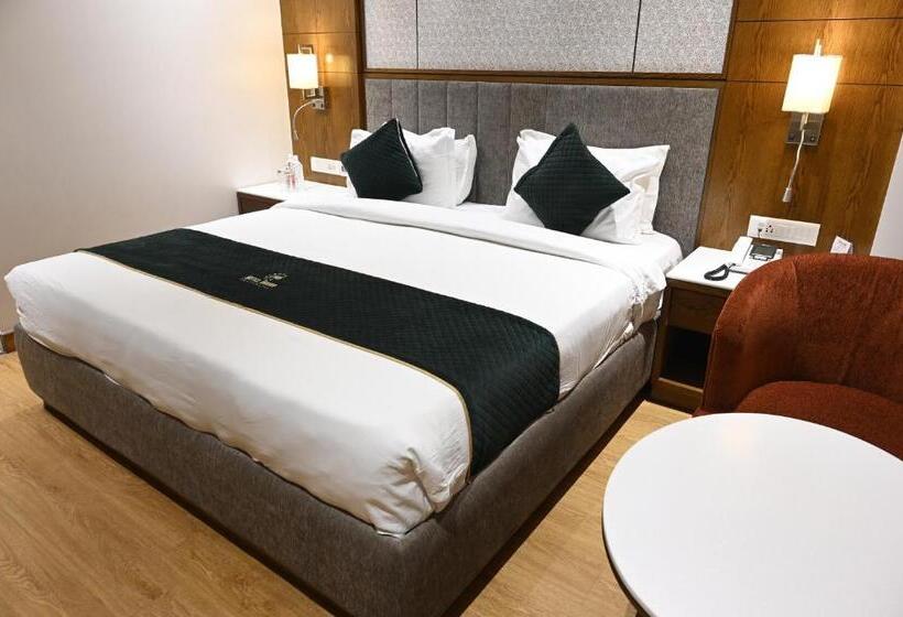 Номер Deluxe, Rama Continental
