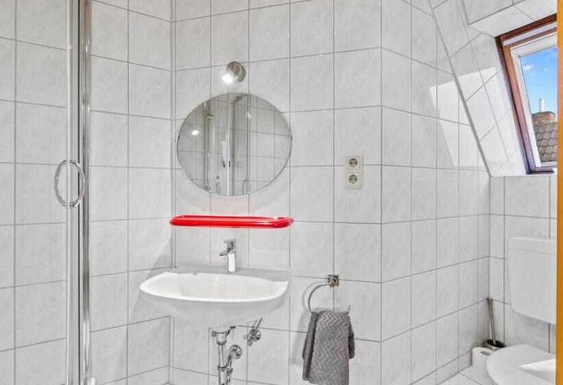 חדר סופריור, Family And Friends Ludwigshafen