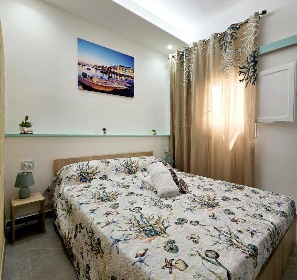 豪华家庭房间, Aquamarina Rooms