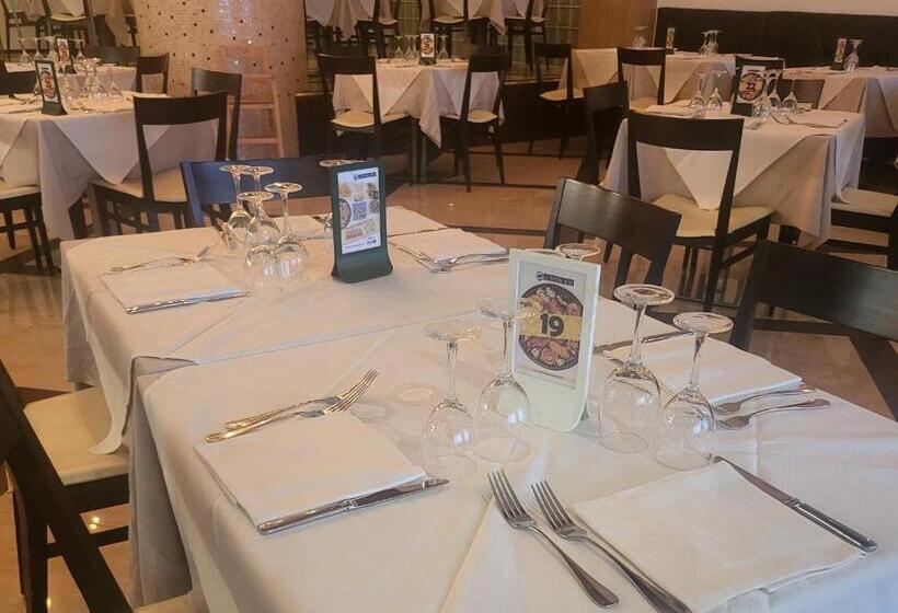 غرفة عائلية, Aquamarina Rooms