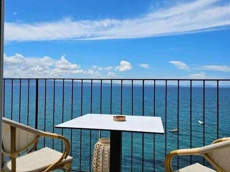 オーシャンビューデラックスルームバルコニー付き, Aria