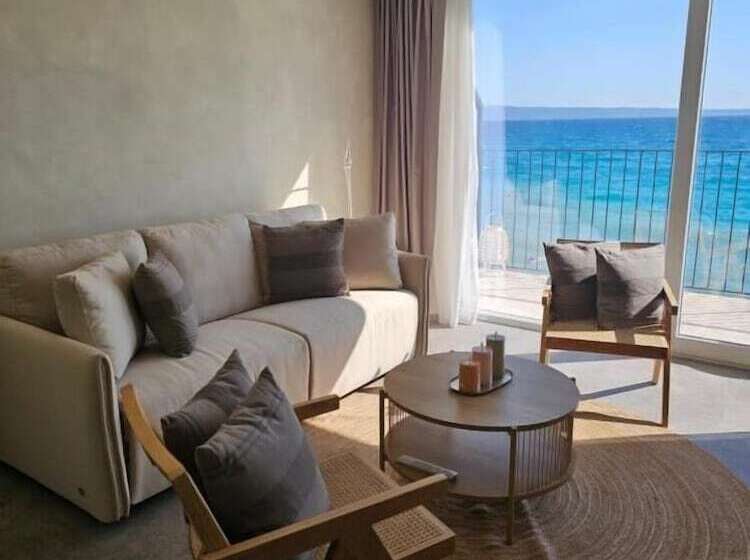 プレジデントスイートルーム, Aria