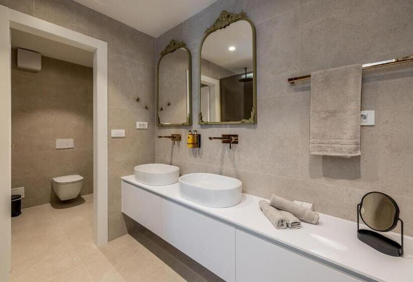 オーシャンビュースイート, Aria