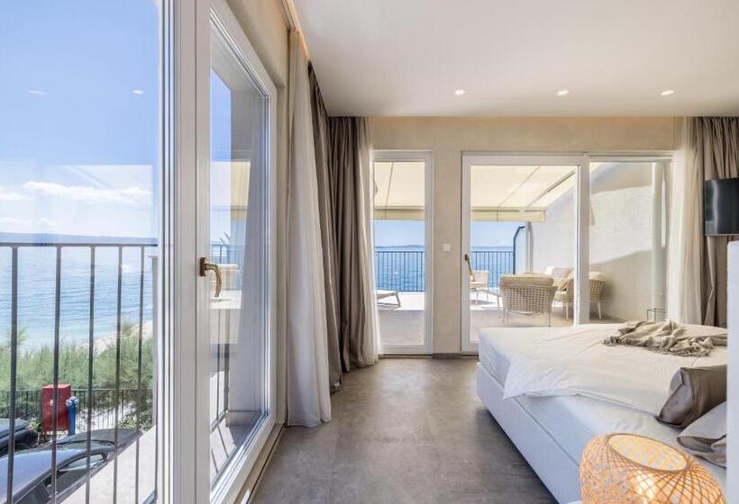 オーシャンビュースイート, Aria