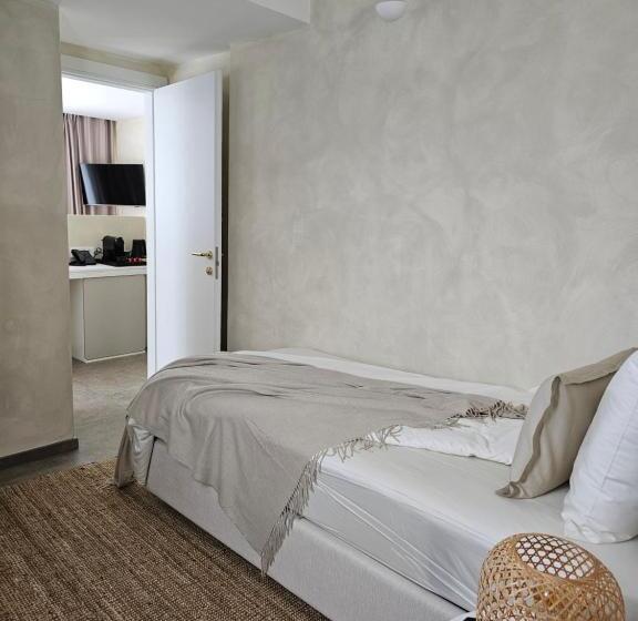 ２ベッドスイートルーム, Aria