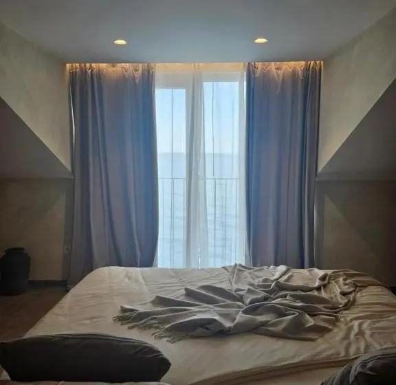 Sviitti King-vuode, Aria