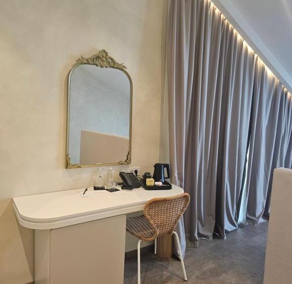 キングサイズベッドのスイートルーム, Aria