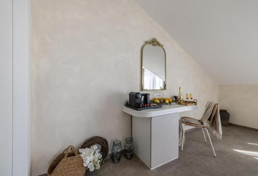 テラス付スイート, Aria