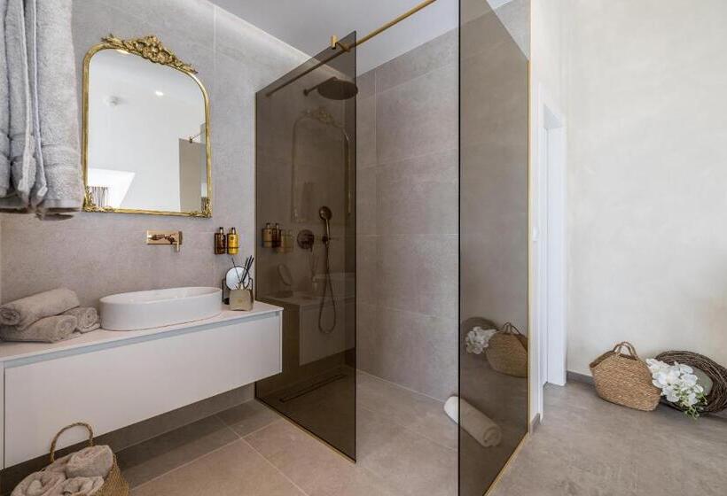 テラス付スイート, Aria