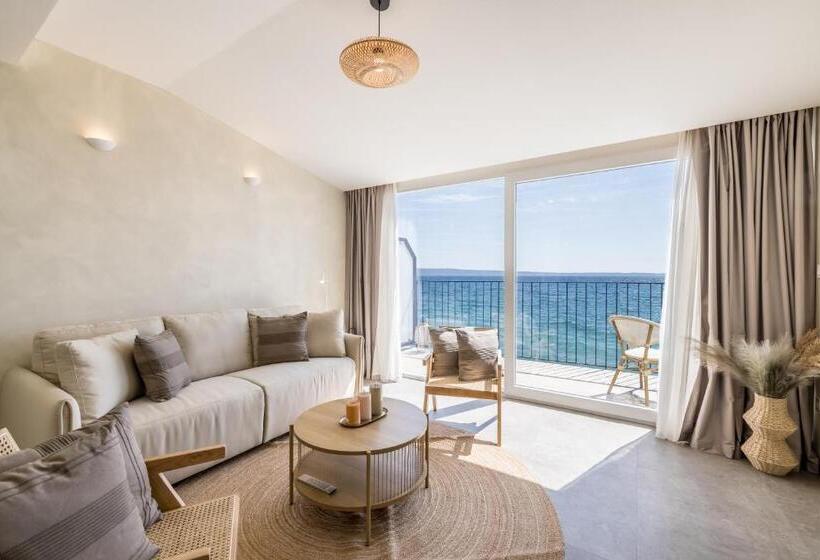 プレジデントスイートルーム, Aria