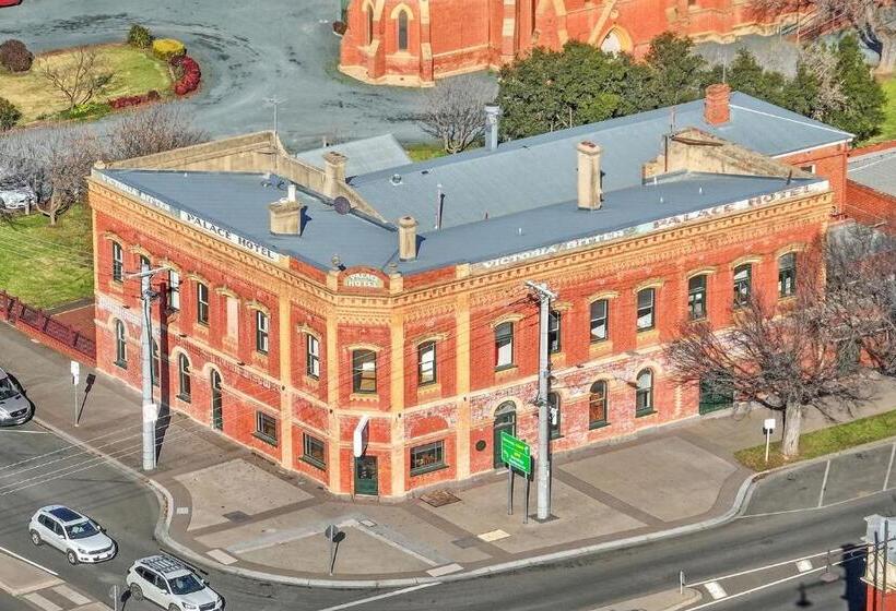 غرفة قياسية حمام مشترك, Ark Apartments