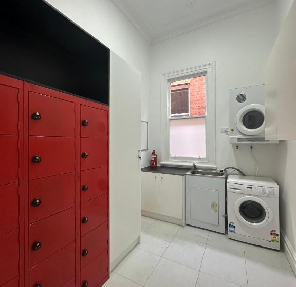 غرفة قياسية حمام مشترك, Ark Apartments