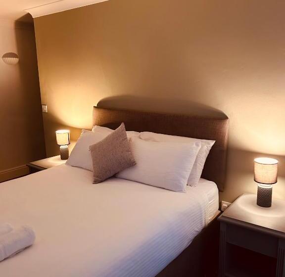 スタンダードルーム, The Grannell