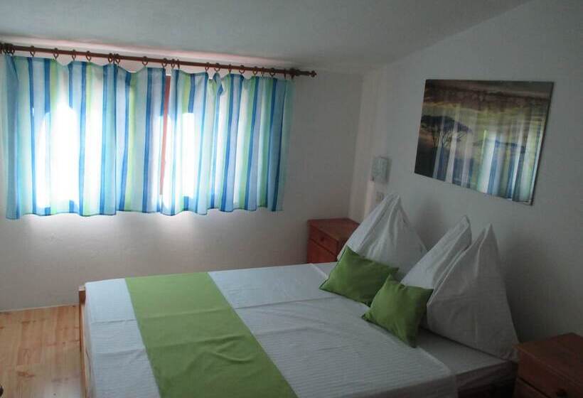 Номер Стандарт с Балконом, Guest House Villa Daniel