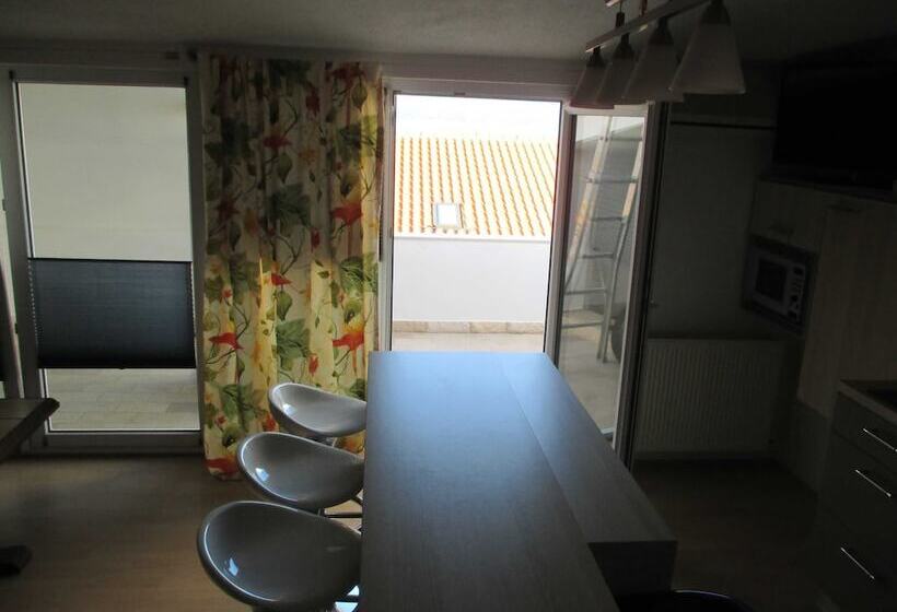 Апартаменты 2 Спальни с Балконом, Guest House Villa Daniel