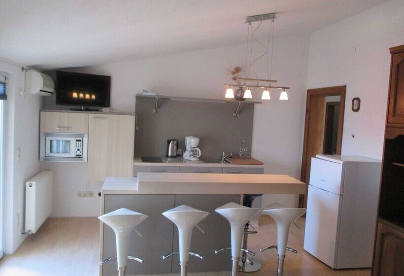 バルコニー付２ベッドルームアパートメント, Guest House Villa Daniel