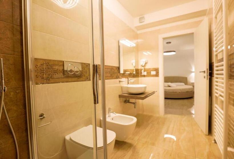 キングサイズベッドのスタンダードルーム, Dimore Relais Suite Garden Breakfast