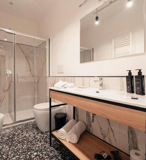 اتاق لوکس با تخت بزرگ, Naman Hotellerie Monti