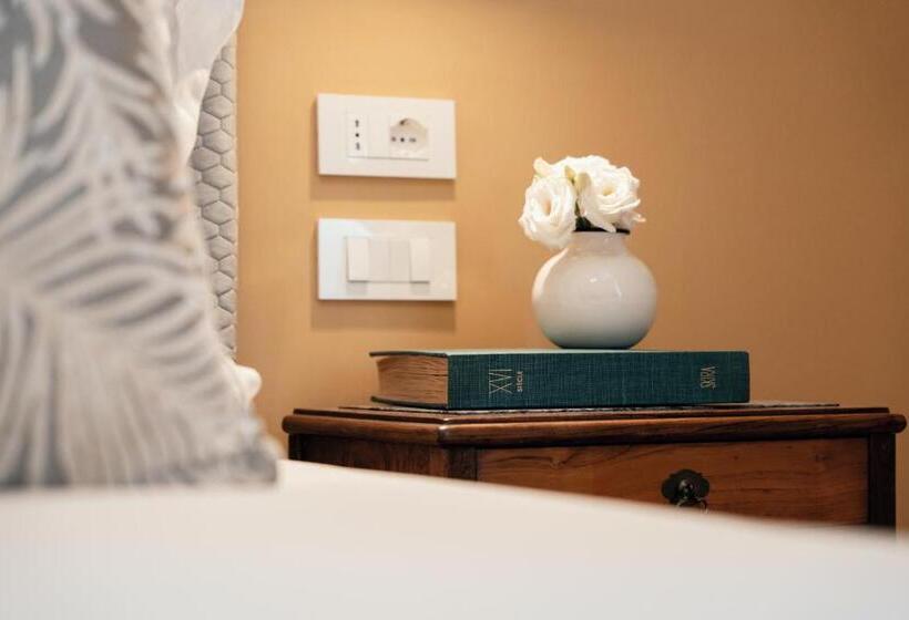 اتاق لوکس خانوادگی, Naman Hotellerie Monti