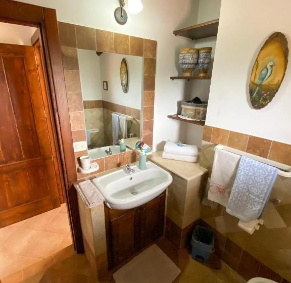 غرفة قياسية ثلاثية, Villa Silmona B&b