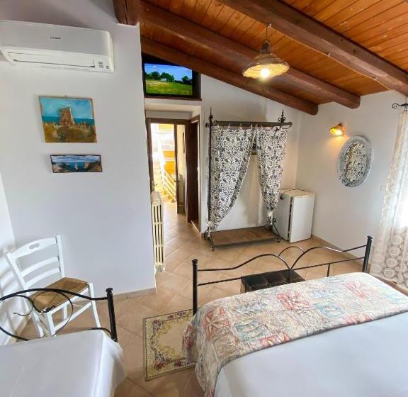 غرفة قياسية ثلاثية, Villa Silmona B&b