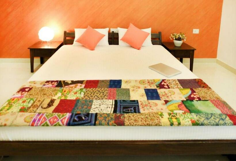 デラックスルーム, Zostel Jaipur