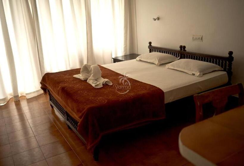 غرفة ديلوكس مطلّة علي البحر, Vijaya Varma Beach Resort