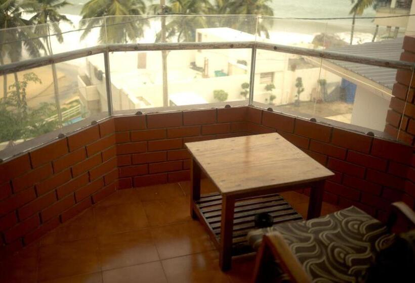 غرفة قياسية فردية مطلة علي البحر, Vijaya Varma Beach Resort