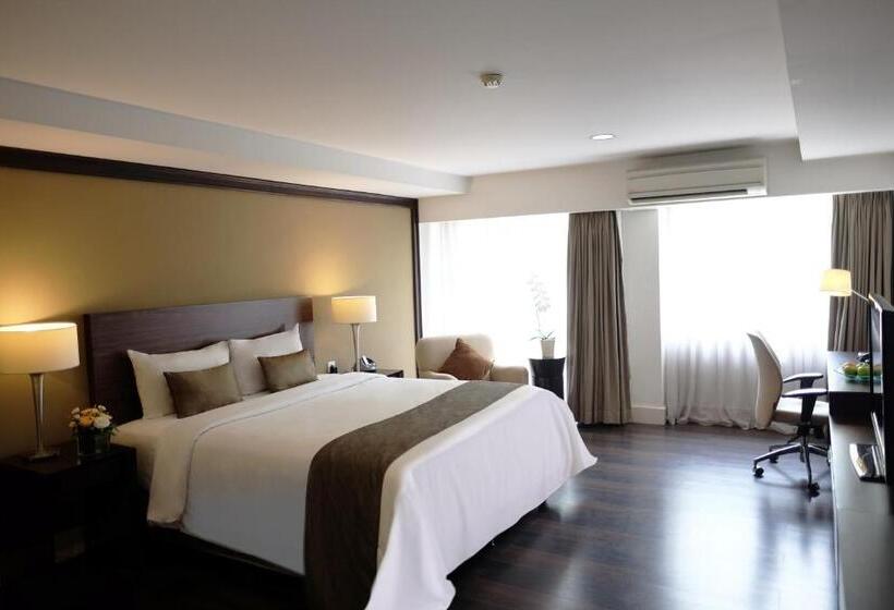 Студия Стандарт, Delonix Hotel Karawang