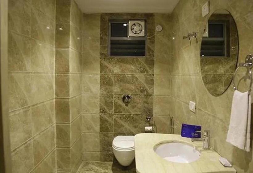 اتاق لوکس, Fabhotel Shivani International