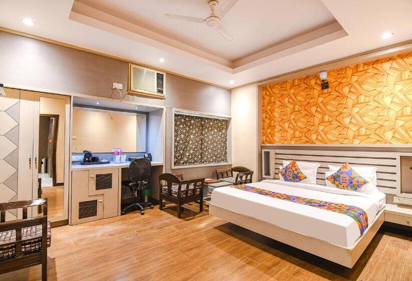 اتاق لوکس, Fabhotel Shivani International