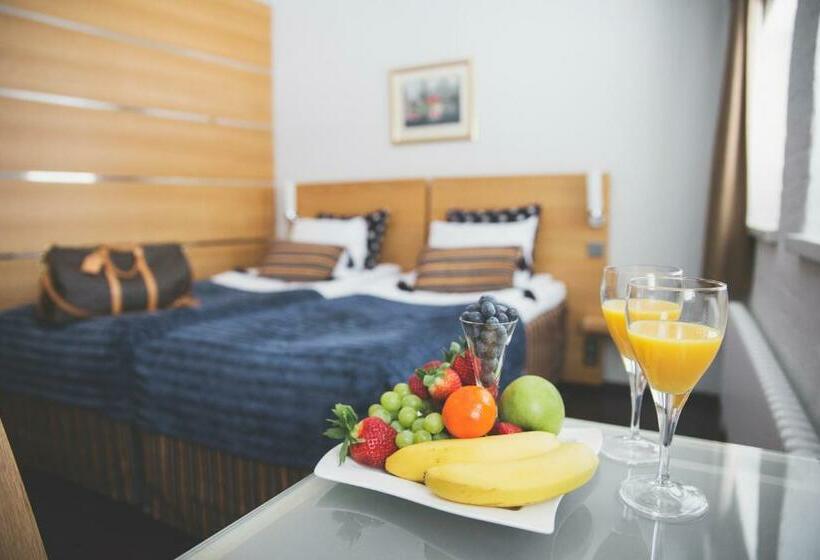 标准间, Epoque & Apartments