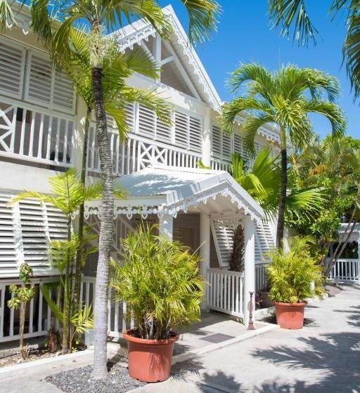 اتاق سوپریور, Amaudo