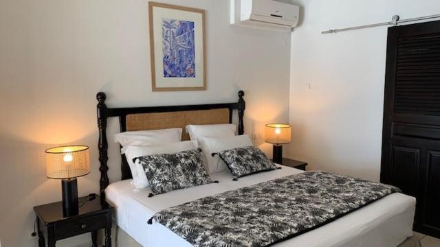 اتاق لوکس, Amaudo