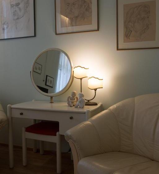 מיטה בחדר משותף, Kokemäen Seurahuone