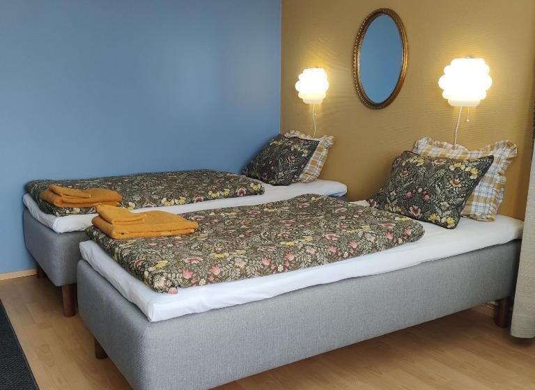 Triple Room Sea View, Li Merikotka