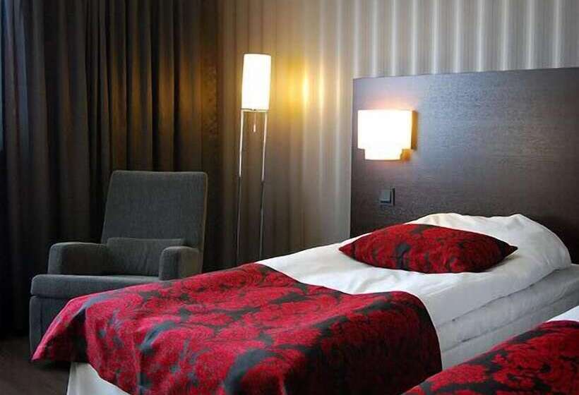 סוויטה, Li Raahen Hovi