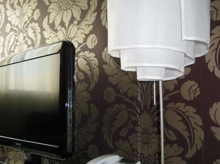 סוויטה, Li Raahen Hovi