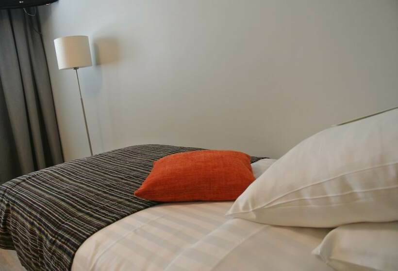 Номер Комфорт, Majatalo Onnela