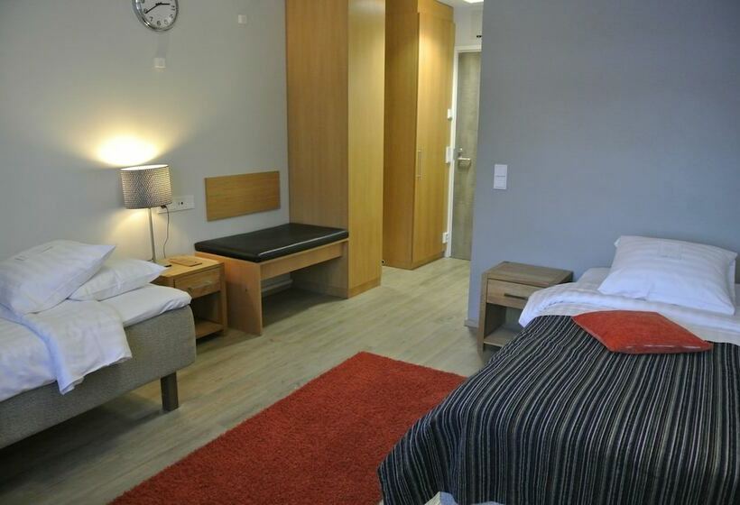 Номер Комфорт, Majatalo Onnela