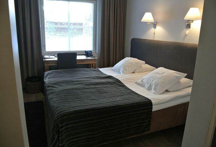 Номер Комфорт, Majatalo Onnela